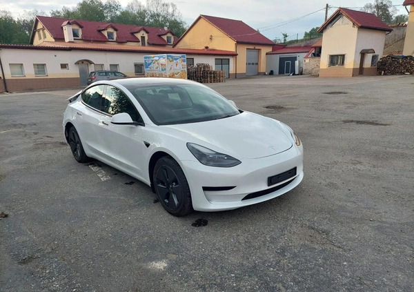 Tesla Model 3 cena 79900 przebieg: 35000, rok produkcji 2022 z Kłodzko małe 436